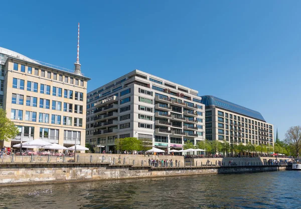 Berlín Alemania Abril 2018 Edificios Orillas Del Río Spree Ciudad — Foto de Stock