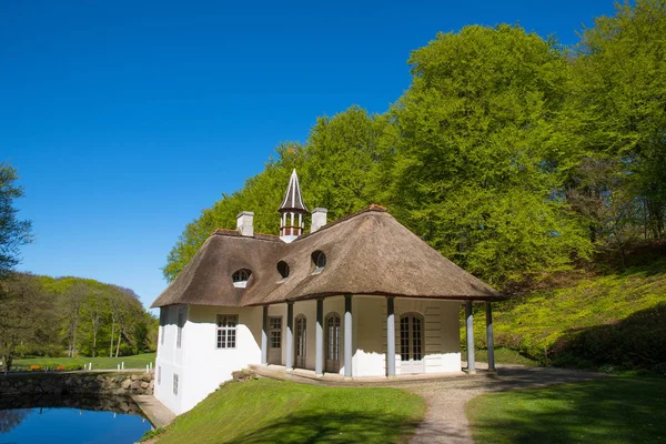 Καλοκαίρι Manor Liselund Πάρκο Στο Νησί Του Moen Στη Δανία — Φωτογραφία Αρχείου
