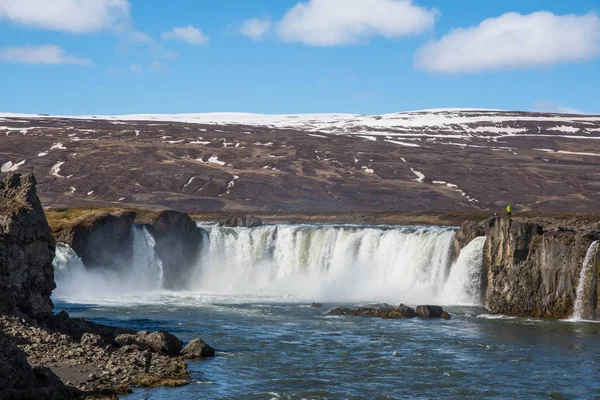 Τον Καταρράκτη Godafoss Στην Ισλανδία Για Μια Ανοιξιάτικη Μέρα — Φωτογραφία Αρχείου