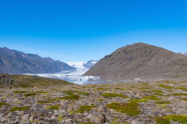 Heinabergjokull buzulu ve İzlanda 'nın güneyindeki buz gölü