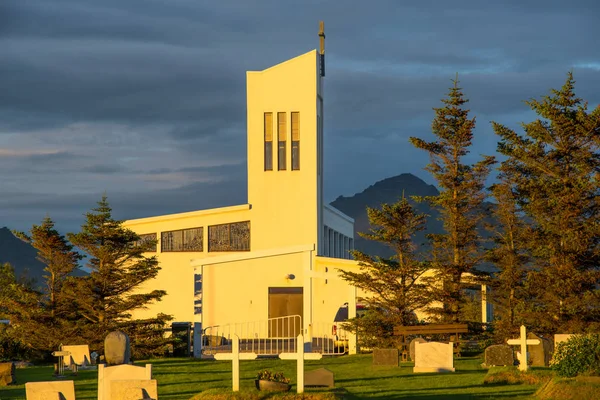 Kościół Miasta Höfn Hornafjordur Islandii — Zdjęcie stockowe