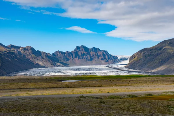 南アイスランドの自然風景の中の Skaftafellsjokull — ストック写真