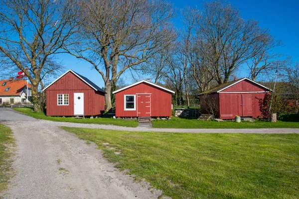 Röd Fiskestugor Nära Hamnen Staden Klintholm Danmark — Stockfoto