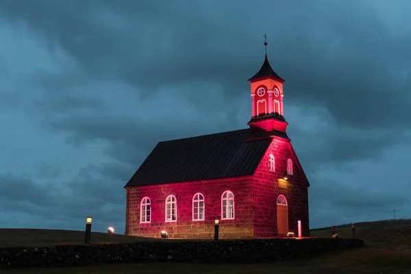 冰岛雷克雅未克半岛的赫瓦内斯教堂 — 图库照片