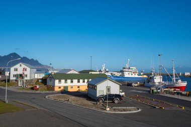 Hornafjordur liman alanı üzerinde görünüm