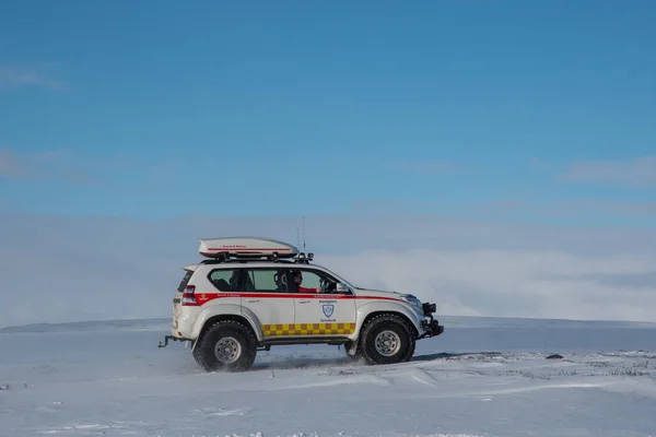 Toyota Land křižník 4x4 z islandského vyhledávacího a záchranného týmu Thorbjorn z města Grindavik — Stock fotografie