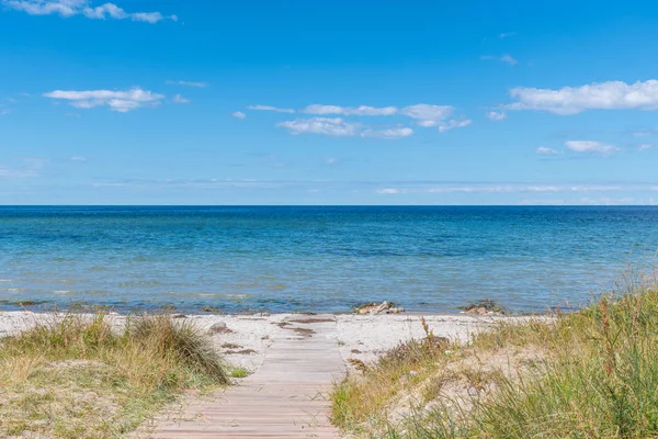 Θέα προς τη θάλασσα από την παραλία Svino στη δανική ύπαιθρο — Φωτογραφία Αρχείου