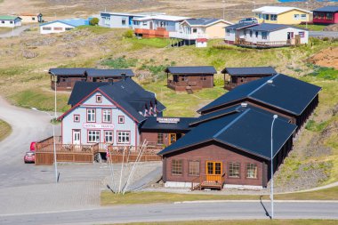 Doğu İzlanda'da Djupivogur kasabasında otel