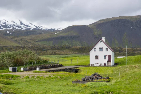 冰岛西部Snaefellsnes半岛Arnarstapi村的老房子 — 图库照片