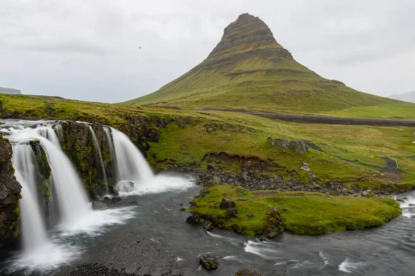 Kirkjufellsfoss Wasserfall Auf Der Halbinsel Snaefellsnes Westen Islands — Stockfoto