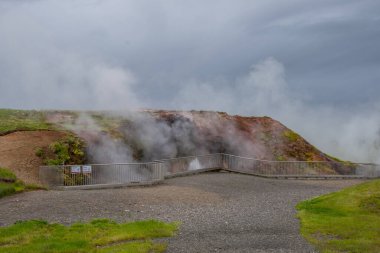 İzlanda, Borgarfjordur 'da Deildartunguhver kaplıcası