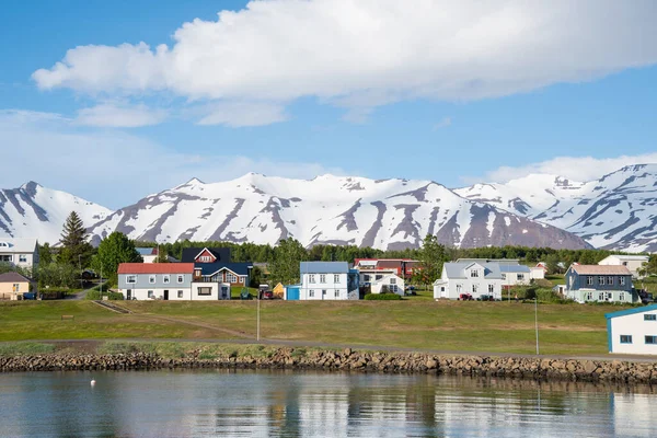 Χωριό Στο Νησί Hrisey Στη Βόρεια Ισλανδία — Φωτογραφία Αρχείου