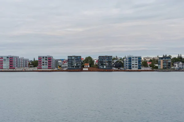 Apartment Buildings Coastline Port Hafnarfjordur Iceland — Stock Photo, Image