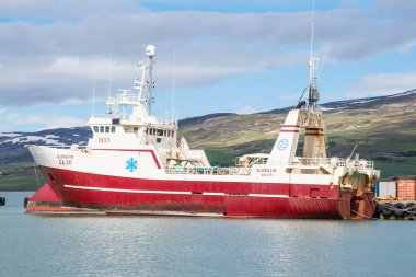 Akureyri İzlanda - 14 Haziran. 2020: Limanda Trawler Bjorgvin