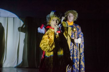 Dnipro, Ukrayna - 22 Haziran 2018: Grand göstermek şarkı Bis perfomed yaratıcı gençlik şarkı tiyatro üyeleri tarafından.