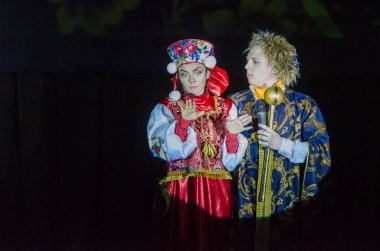 Dnipro, Ukrayna - 22 Haziran 2018: Grand göstermek şarkı Bis perfomed yaratıcı gençlik şarkı tiyatro üyeleri tarafından.