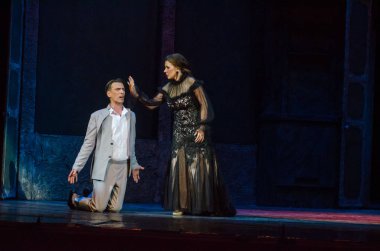 Dnipro, Ukrayna - 30 Haziran 2018, 2018: Opera Onegin Dnipro Opera ve Bale Tiyatrosu üyeleri tarafından gerçekleştirilen hayat.