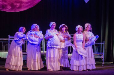 Dnipro, Ukrayna - 7 Temmuz 2018: Dnipro devlet Drama ve komedi tiyatro üyeleri tarafından gerçekleştirilen Amca'nın rüyası