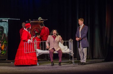 Dnipro, Ukrayna - 7 Temmuz 2018: Dnipro devlet Drama ve komedi tiyatro üyeleri tarafından gerçekleştirilen Amca'nın rüyası