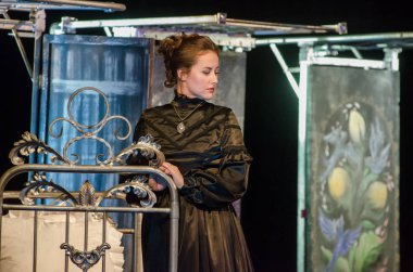 Dnipro, Ukrayna - 7 Temmuz 2018: Dnipro devlet Drama ve komedi tiyatro üyeleri tarafından gerçekleştirilen Amca'nın rüyası