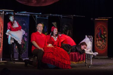 Dnipro, Ukrayna - 7 Temmuz 2018: Dnipro devlet Drama ve komedi tiyatro üyeleri tarafından gerçekleştirilen Amca'nın rüyası