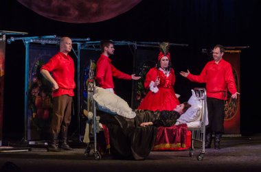 Dnipro, Ukrayna - 7 Temmuz 2018: Dnipro devlet Drama ve komedi tiyatro üyeleri tarafından gerçekleştirilen Amca'nın rüyası