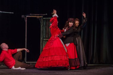 Dnipro, Ukrayna - 7 Temmuz 2018: Dnipro devlet Drama ve komedi tiyatro üyeleri tarafından gerçekleştirilen Amca'nın rüyası