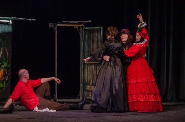 Dnipro, Ukrayna - 7 Temmuz 2018: Dnipro devlet Drama ve komedi tiyatro üyeleri tarafından gerçekleştirilen Amca'nın rüyası