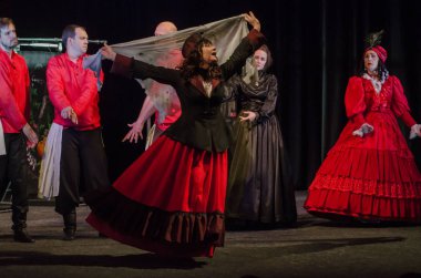 Dnipro, Ukrayna - 7 Temmuz 2018: Dnipro devlet Drama ve komedi tiyatro üyeleri tarafından gerçekleştirilen Amca'nın rüyası