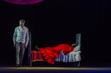 Dnipro, Ukrayna - 7 Temmuz 2018: Dnipro devlet Drama ve komedi tiyatro üyeleri tarafından gerçekleştirilen Amca'nın rüyası