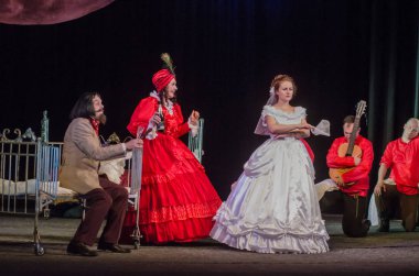 Dnipro, Ukrayna - 7 Temmuz 2018: Dnipro devlet Drama ve komedi tiyatro üyeleri tarafından gerçekleştirilen Amca'nın rüyası