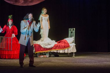 Dnipro, Ukrayna - 7 Temmuz 2018: Dnipro devlet Drama ve komedi tiyatro üyeleri tarafından gerçekleştirilen Amca'nın rüyası