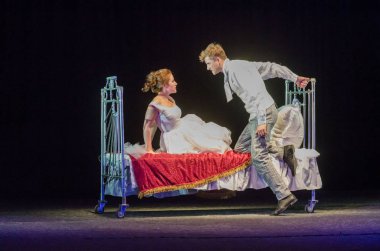 Dnipro, Ukrayna - 7 Temmuz 2018: Dnipro devlet Drama ve komedi tiyatro üyeleri tarafından gerçekleştirilen Amca'nın rüyası