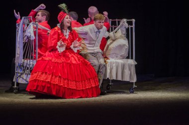 Dnipro, Ukrayna - 7 Temmuz 2018: Dnipro devlet Drama ve komedi tiyatro üyeleri tarafından gerçekleştirilen Amca'nın rüyası