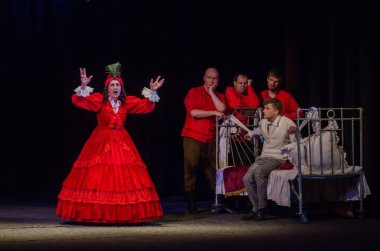 Dnipro, Ukrayna - 7 Temmuz 2018: Dnipro devlet Drama ve komedi tiyatro üyeleri tarafından gerçekleştirilen Amca'nın rüyası