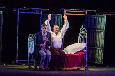 Dnipro, Ukrayna - 7 Temmuz 2018: Dnipro devlet Drama ve komedi tiyatro üyeleri tarafından gerçekleştirilen Amca'nın rüyası