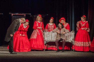 Dnipro, Ukrayna - 7 Temmuz 2018: Dnipro devlet Drama ve komedi tiyatro üyeleri tarafından gerçekleştirilen Amca'nın rüyası