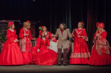 Dnipro, Ukrayna - 7 Temmuz 2018: Dnipro devlet Drama ve komedi tiyatro üyeleri tarafından gerçekleştirilen Amca'nın rüyası