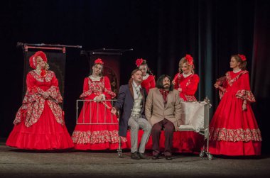 Dnipro, Ukrayna - 7 Temmuz 2018: Dnipro devlet Drama ve komedi tiyatro üyeleri tarafından gerçekleştirilen Amca'nın rüyası