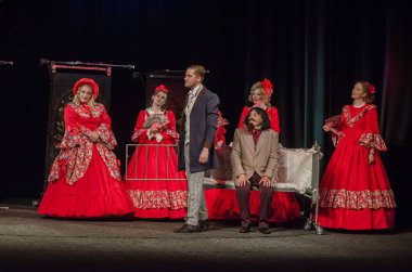 Dnipro, Ukrayna - 7 Temmuz 2018: Dnipro devlet Drama ve komedi tiyatro üyeleri tarafından gerçekleştirilen Amca'nın rüyası