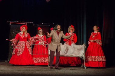 Dnipro, Ukrayna - 7 Temmuz 2018: Dnipro devlet Drama ve komedi tiyatro üyeleri tarafından gerçekleştirilen Amca'nın rüyası