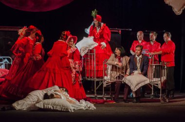 Dnipro, Ukrayna - 7 Temmuz 2018: Dnipro devlet Drama ve komedi tiyatro üyeleri tarafından gerçekleştirilen Amca'nın rüyası