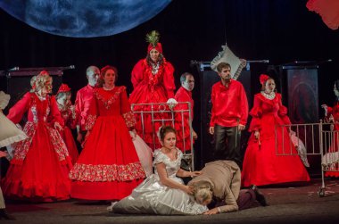 Dnipro, Ukrayna - 7 Temmuz 2018: Dnipro devlet Drama ve komedi tiyatro üyeleri tarafından gerçekleştirilen Amca'nın rüyası