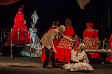 Dnipro, Ukrayna - 7 Temmuz 2018: Dnipro devlet Drama ve komedi tiyatro üyeleri tarafından gerçekleştirilen Amca'nın rüyası