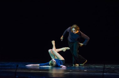 Dnipro, Ukrayna - 7 Eylül 2018: Lviv Ulusal Akademik Opera ve Bale Tiyatrosu sonra S. Krushelnytska adlı üyeleri tarafından gerçekleştirilen Modern bale.