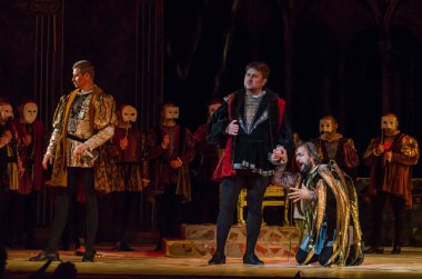Dnipro, Ukrayna - 7 Ekim 2018: Dnipro Devlet Opera ve Bale Tiyatrosu üyeleri tarafından gerçekleştirilen Rigoletto opera.