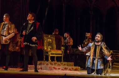 Dnipro, Ukrayna - 7 Ekim 2018: Dnipro Devlet Opera ve Bale Tiyatrosu üyeleri tarafından gerçekleştirilen Rigoletto opera.