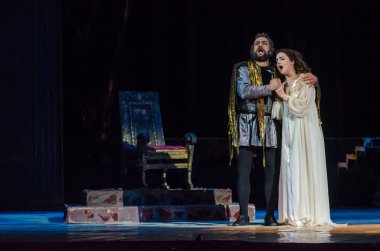 Dnipro, Ukrayna - 7 Ekim 2018: Dnipro Devlet Opera ve Bale Tiyatrosu üyeleri tarafından gerçekleştirilen Rigoletto opera.