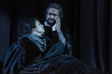 Dnipro, Ukrayna - 7 Ekim 2018: Dnipro Devlet Opera ve Bale Tiyatrosu üyeleri tarafından gerçekleştirilen Rigoletto opera.