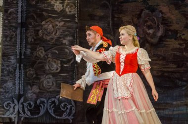 Dnipro, Ukrayna - 12 Ekim 2018: Dnipro Opera ve Bale Tiyatrosu üyeleri tarafından gerçekleştirilen Figaro'nun düğünü opera.